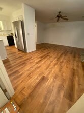 925 Hunting Ridge Rd in Wilmington, NC - Foto de edificio - Building Photo