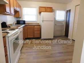 2042 Bunting Ave in Grand Junction, CO - Building Photo - Building Photo