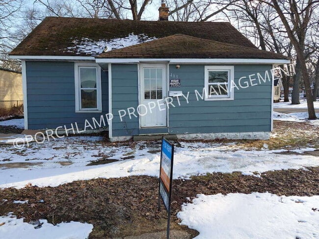 property at 403 E Broadway Ave