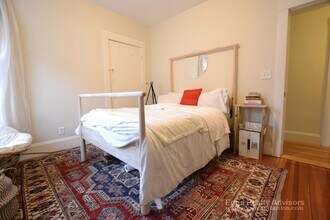 209 Chestnut Hill Ave in Boston, MA - Foto de edificio - Building Photo