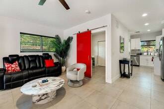 1526 SW 20th Ave in Fort Lauderdale, FL - Building Photo - Building Photo