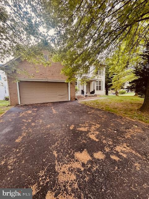 property at 3 Brook Hill Ct