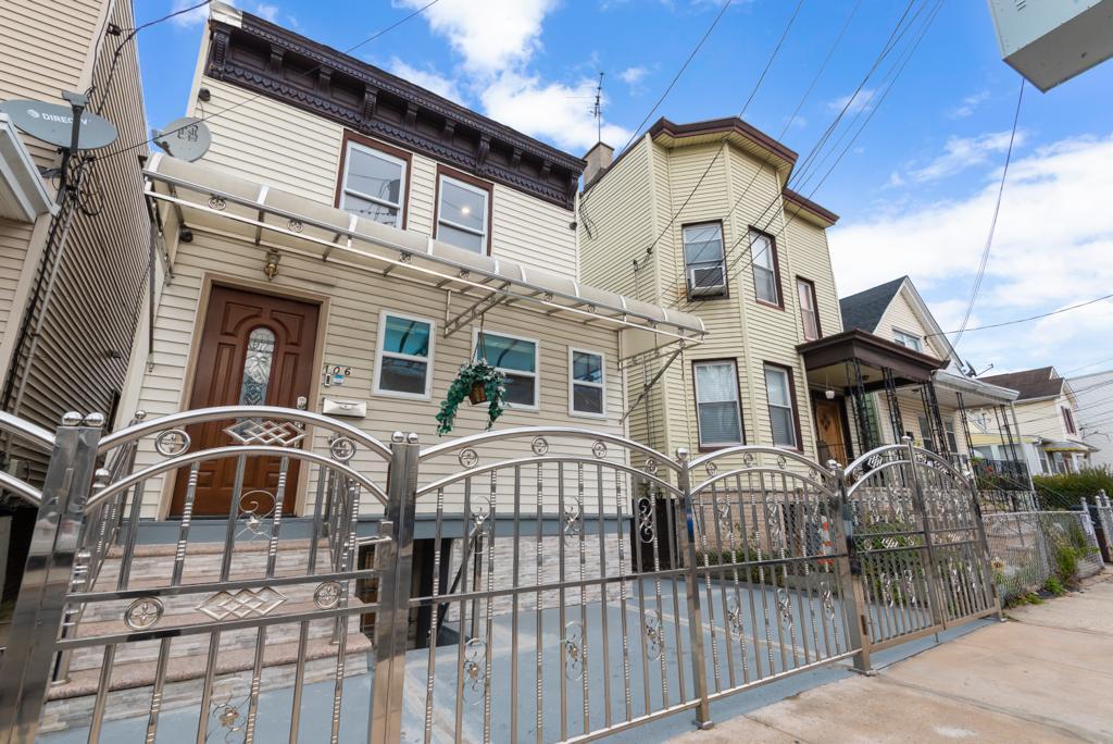 106 Fulton Ave, Unit Ground Floor in Jersey City, NJ - Foto de edificio