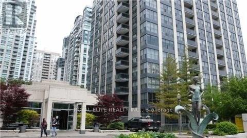 property at 28 Hollywood Ave