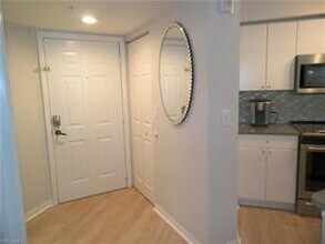 8880 Colonnades Ct W-Unit -412 in Bonita Springs, FL - Building Photo - Building Photo