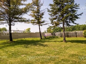 2571 Trojan Dr in Green Bay, WI - Building Photo - Building Photo