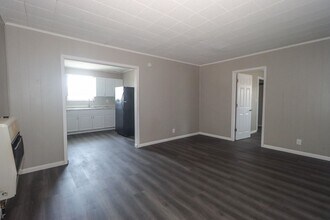 3932 Main St in East Chicago, IN - Foto de edificio - Building Photo