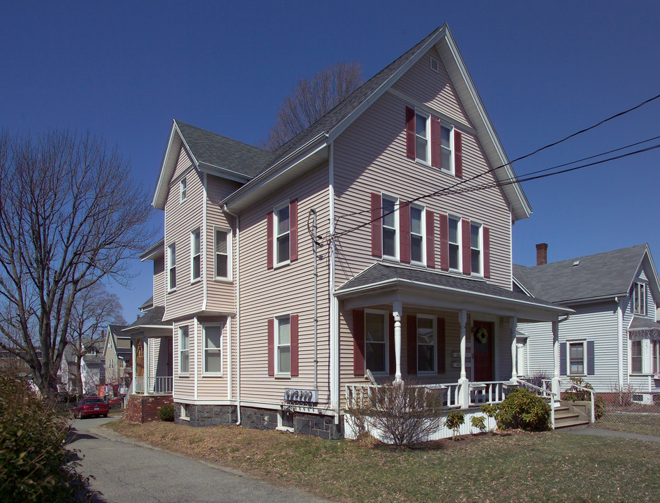 104 Broadway in Taunton, MA - Building Photo