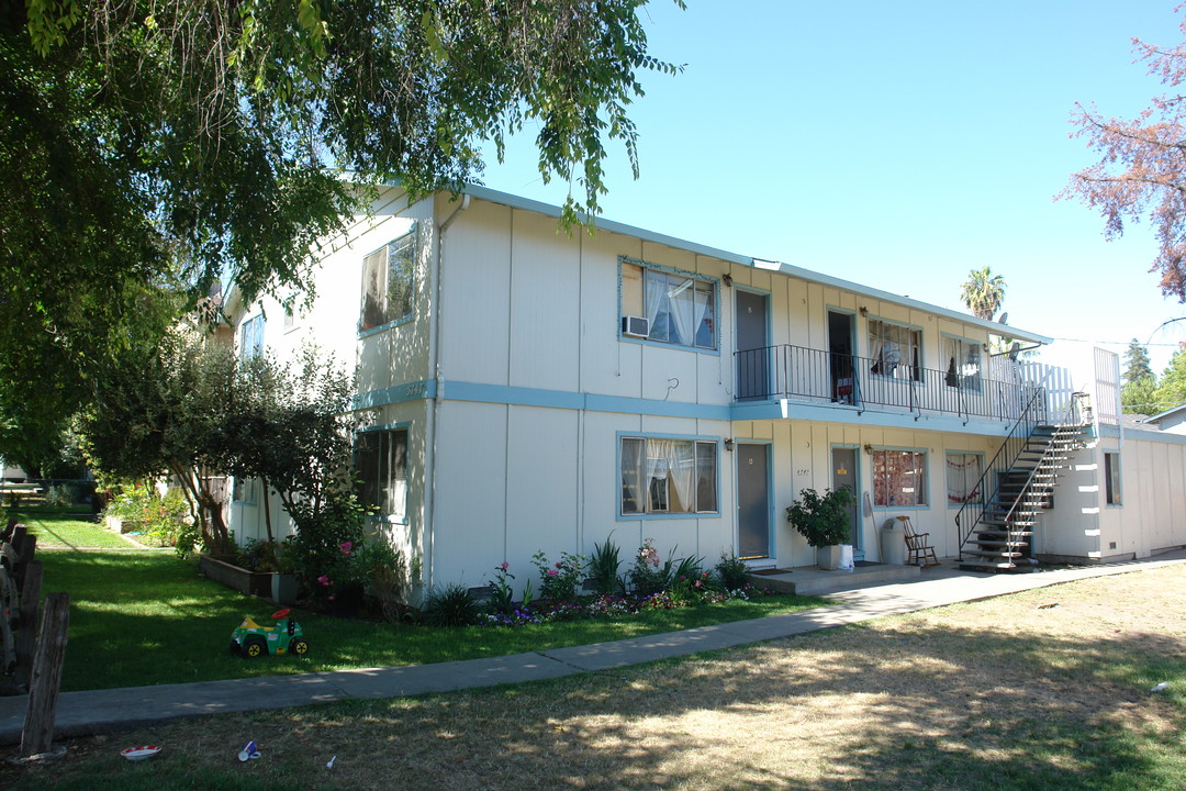 5747 Almaden Expy in San Jose, CA - Building Photo