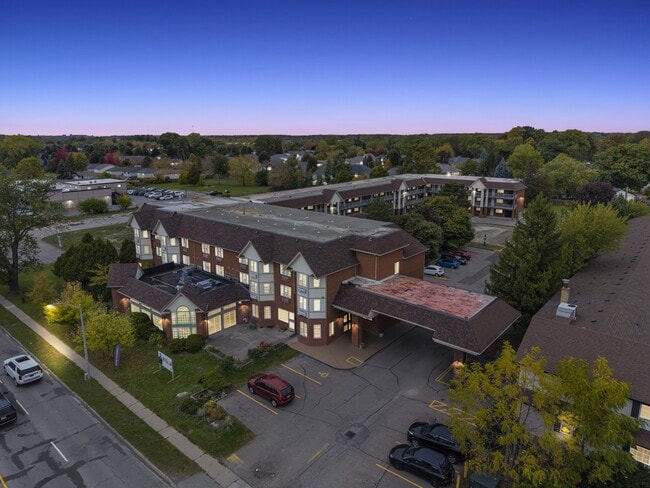 The Terrace on Lundy's in Niagara Falls, ON - Building Photo - Building Photo