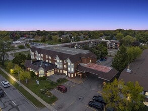 The Terrace on Lundy's in Niagara Falls, ON - Building Photo - Building Photo