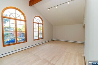 6 Donor Ave in Elmwood Park, NJ - Building Photo - Building Photo