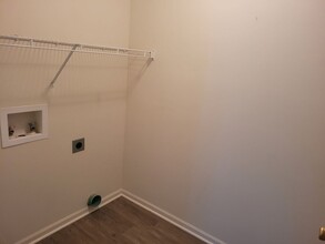 16189 Holy Cross Ln in St. Robert, MO - Building Photo - Building Photo