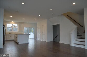 113 FRED CLARK Dr in Pennington, NJ - Building Photo - Building Photo