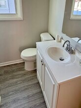 32 Quequechan St in Fall River, MA - Building Photo - Building Photo