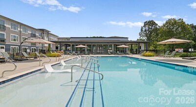 2546 Perimeter Pointe Pkwy in Charlotte, NC - Foto de edificio - Building Photo