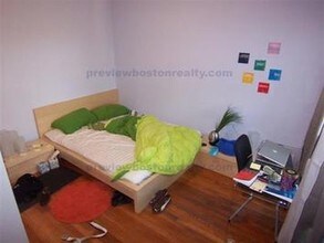 1999 Commonwealth Ave-Unit -GNC32 in Boston, MA - Building Photo - Building Photo