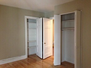 5300 S Shore Dr, Unit #88 in Chicago, IL - Building Photo - Building Photo