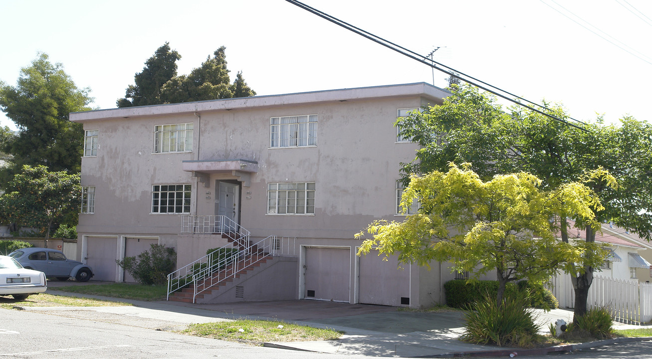 3306 61st Ave in Oakland, CA - Building Photo