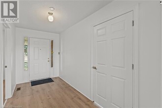 3385 Binbrook Rd in Hamilton, ON - Building Photo - Building Photo