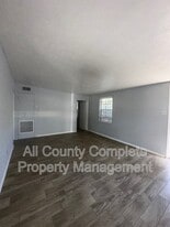 3254 Phyllis St in Jacksonville, FL - Building Photo