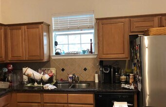 906 Barchetta Dr in College Station, TX - Building Photo - Building Photo