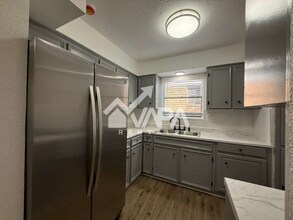 4103 Family Tree Dr in San Antonio, TX - Building Photo - Building Photo