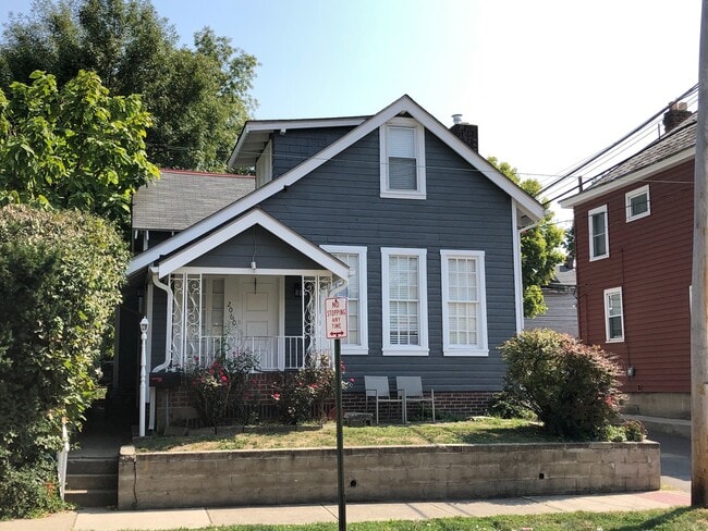 2060 Tuller St in Columbus, OH - Building Photo - Building Photo