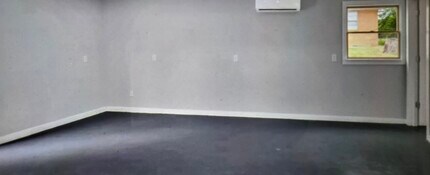1259 N Business 49, Unit A in Neosho, MO - Foto de edificio - Building Photo