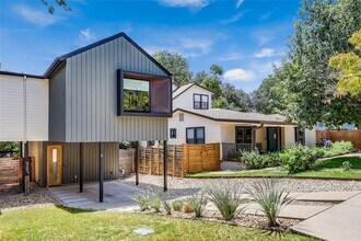 2709 E 14th St in Austin, TX - Building Photo - Building Photo