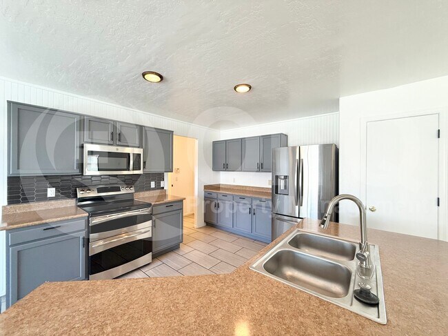 8812 N 67th Dr in Peoria, AZ - Building Photo - Building Photo