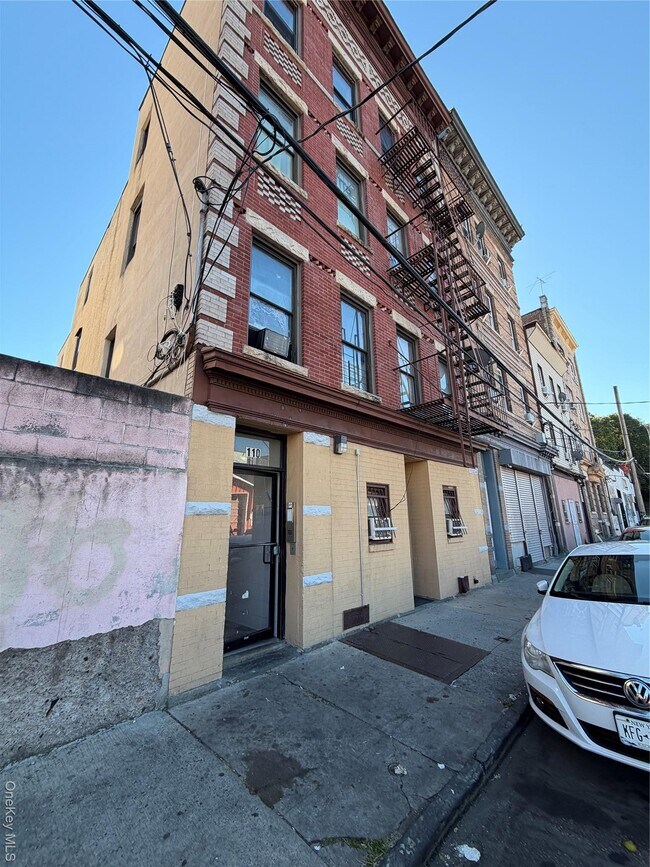 110 School St in Yonkers, NY - Building Photo - Building Photo