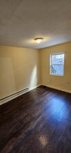 407 Haynes St, Unit Apt 2 in Johnstown, PA - Foto de edificio - Building Photo