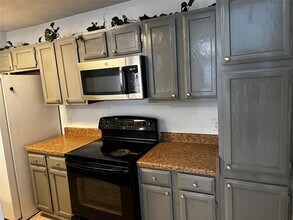 12435 Truesdell Dr in Houston, TX - Building Photo - Building Photo