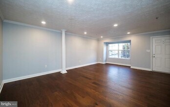 3317 Hibiscus Ct in Ellicott City, MD - Building Photo - Building Photo