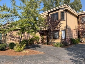 439 Ala Wai Blvd in South Lake Tahoe, CA - Building Photo - Building Photo