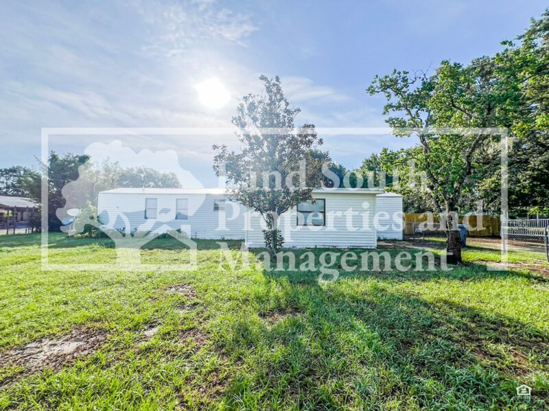 10131 Steven Dr in Polk City, FL - Building Photo