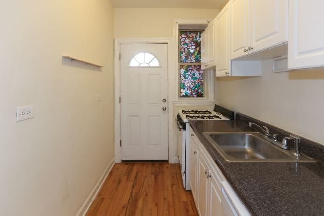 627.5 W Barry Ave in Chicago, IL - Building Photo - Building Photo