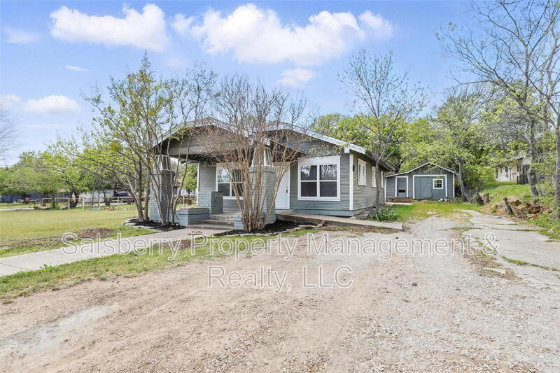 2007 NW 2nd Ave in Mineral Wells, TX - Building Photo