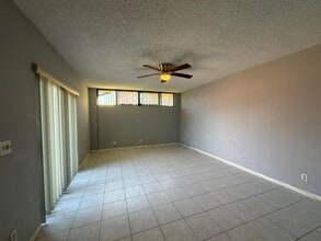 3768 Victoria Dr in West Palm Beach, FL - Building Photo - Building Photo