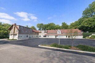 271 Country Commons Rd in Trout Valley, IL - Building Photo