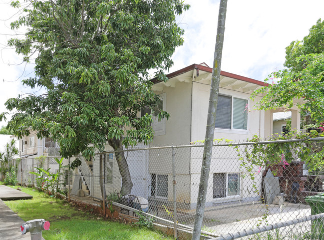 1413 Middle St in Honolulu, HI - Building Photo - Building Photo