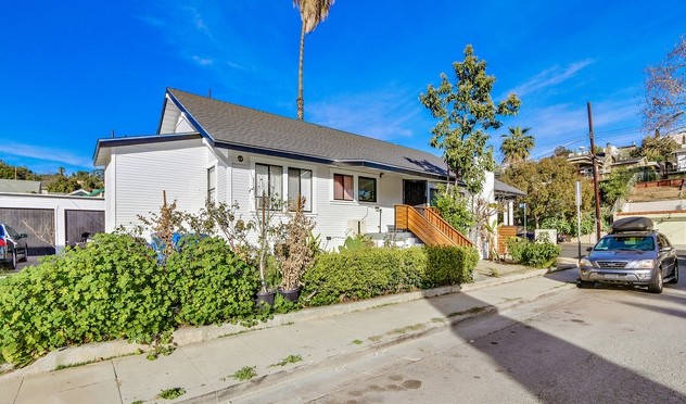 1401 Portia St in Los Angeles, CA - Building Photo - Building Photo