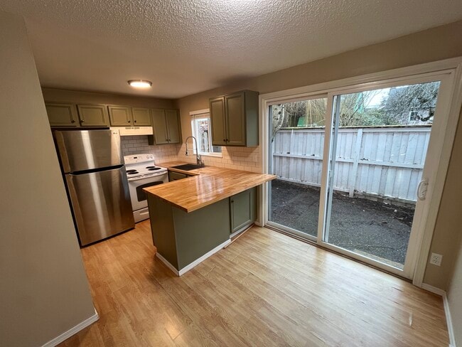 property at 4167 SE Cesar E Chavez Blvd