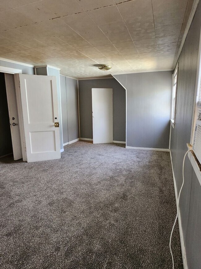 315 N Madison St in Enid, OK - Building Photo - Building Photo