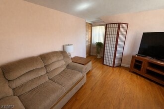 36 Monsignor DeLuca Plaza, Unit 2 in Nutley, NJ - Building Photo - Building Photo