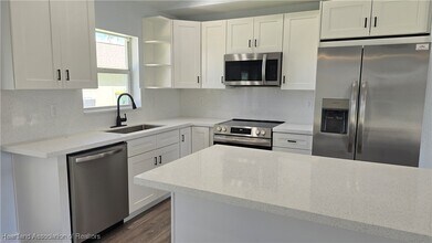5201 Diamond Dr in Sebring, FL - Building Photo - Building Photo