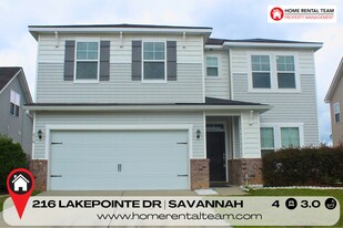 216 Lake Pointe Dr in Savannah, GA - Building Photo