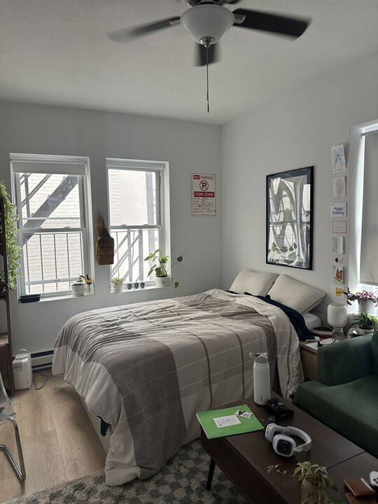 89 Saint Botolph St, Unit 211 in Boston, MA - Building Photo