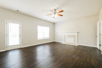 4352 Arabian Way SW in Snellville, GA - Building Photo - Building Photo